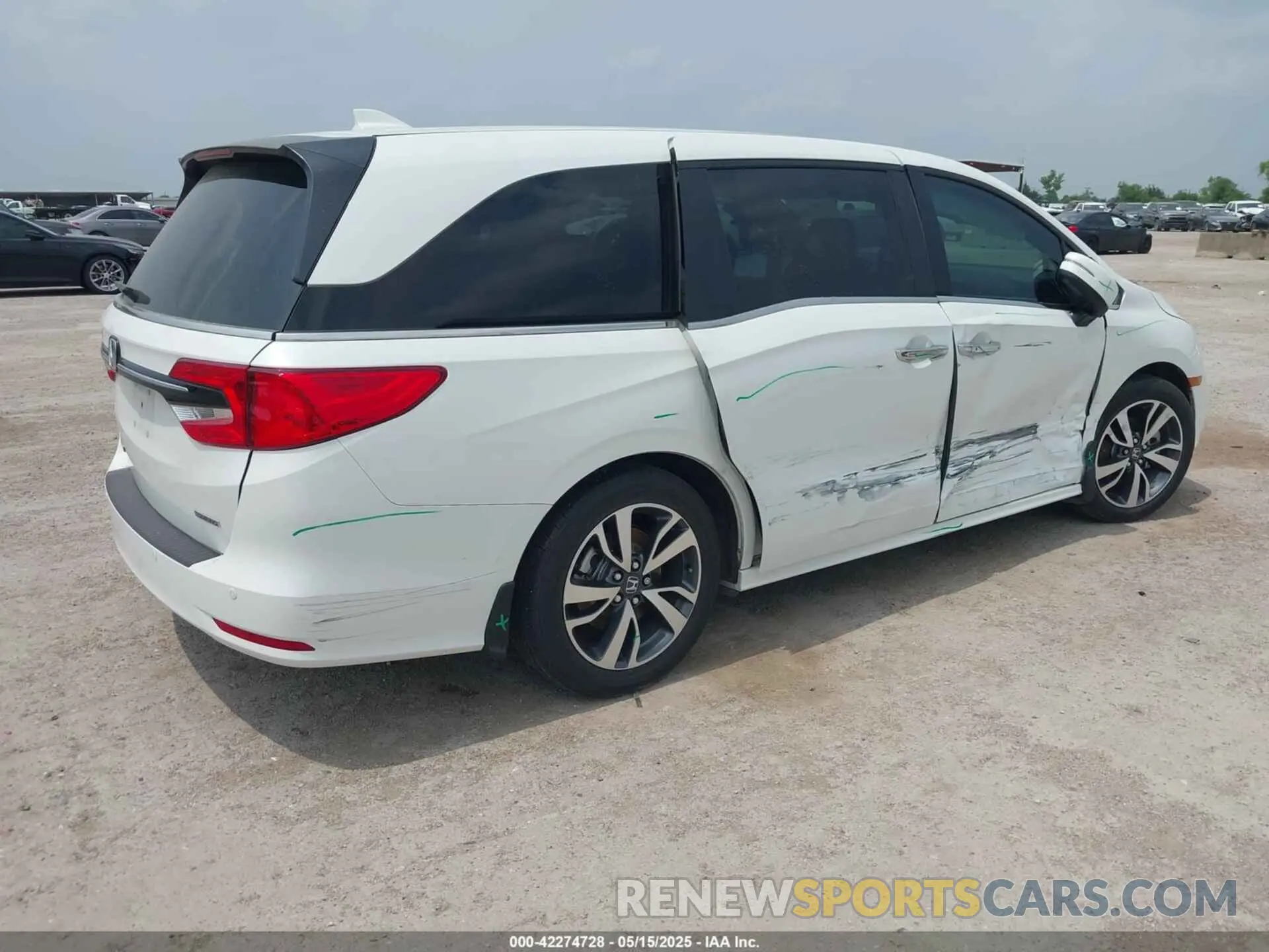4 fotografías del automóvil dañado 5FNRL6H86PB038100 HONDA ODYSSEY 2023