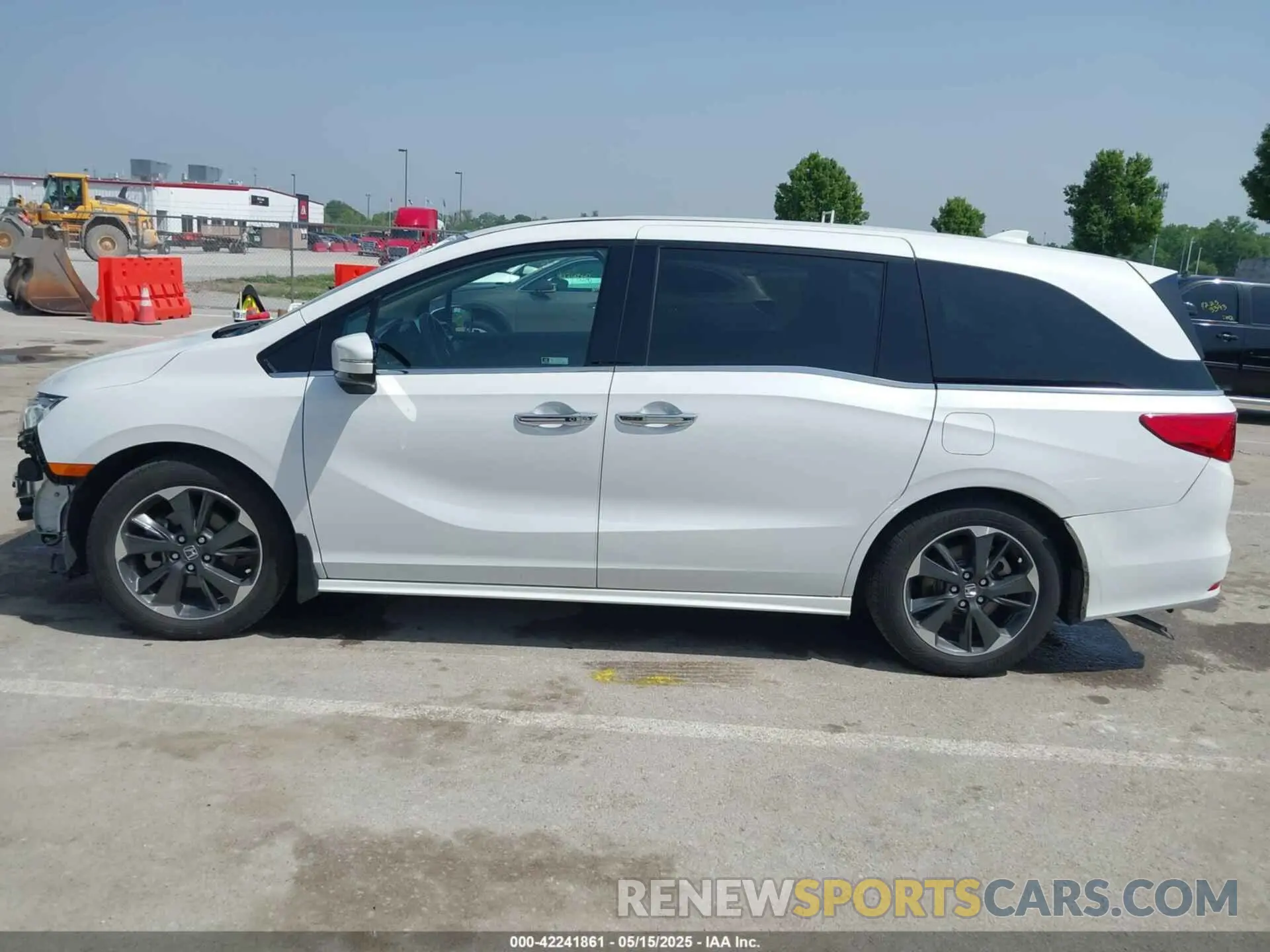 14 fotografías del automóvil dañado 5FNRL6H94PB015584 HONDA ODYSSEY 2023