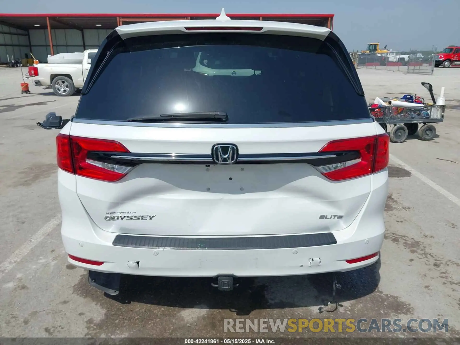 16 fotografías del automóvil dañado 5FNRL6H94PB015584 HONDA ODYSSEY 2023