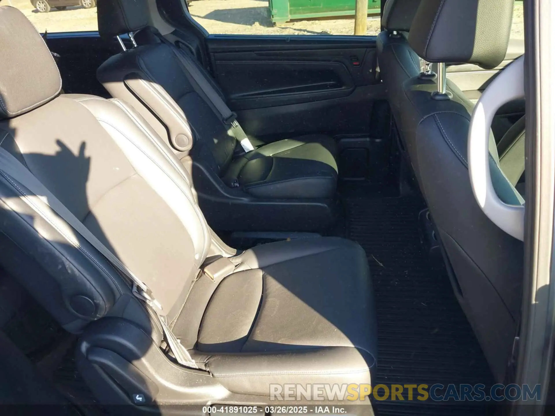 8 fotografías del automóvil dañado 5FNRL6H64RB024021 HONDA ODYSSEY 2024