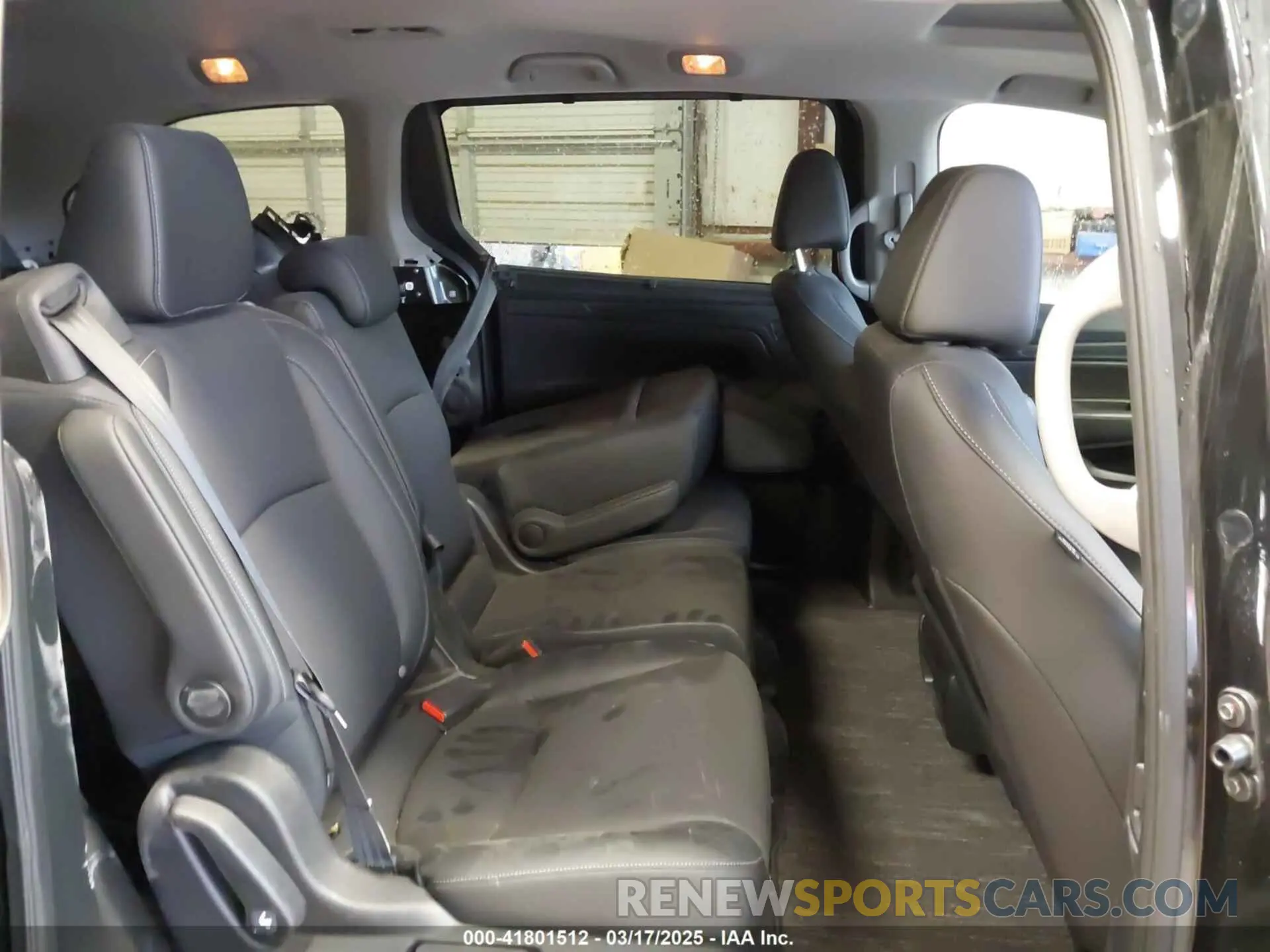 8 fotografías del automóvil dañado 5FNRL6H65RB018633 HONDA ODYSSEY 2024