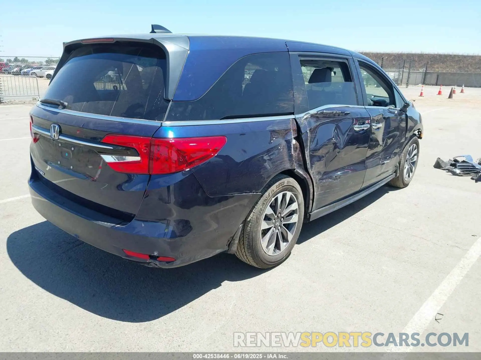 4 fotografías del automóvil dañado 5FNRL6H65RB066746 HONDA ODYSSEY 2024
