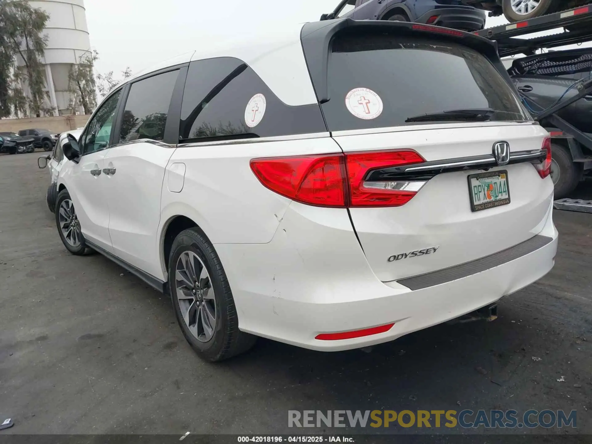 3 fotografías del automóvil dañado 5FNRL6H67RB068398 HONDA ODYSSEY 2024