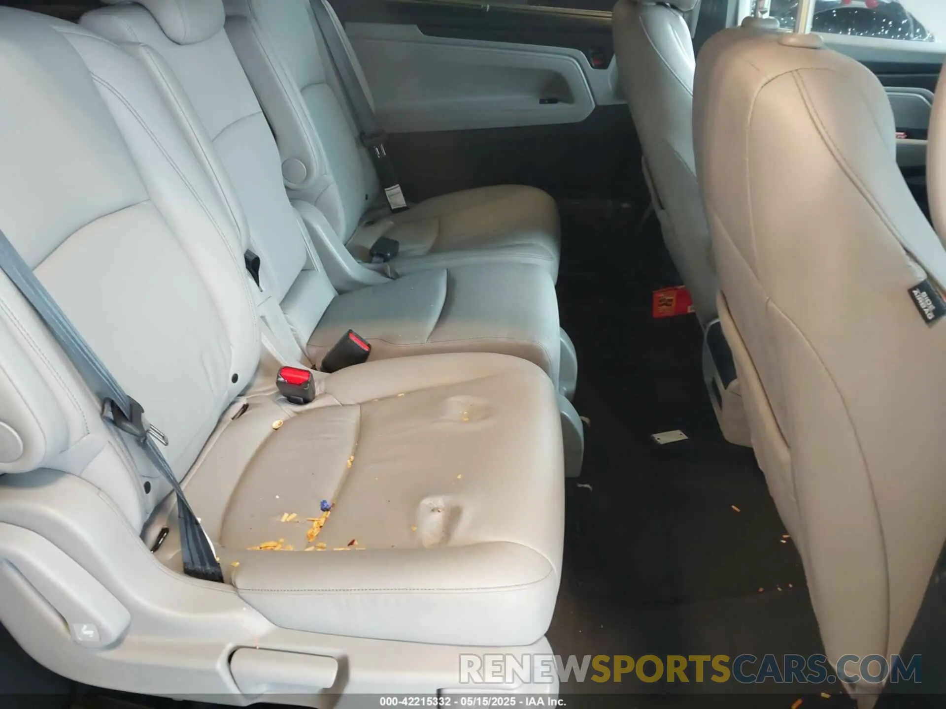 8 fotografías del automóvil dañado 5FNRL6H6XRB067584 HONDA ODYSSEY 2024