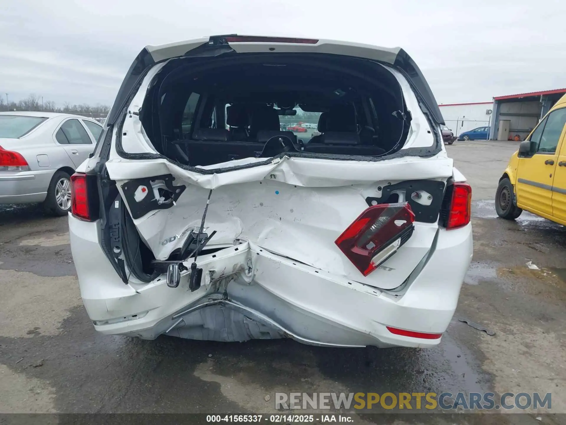 16 fotografías del automóvil dañado 5FNRL6H74RB069338 HONDA ODYSSEY 2024