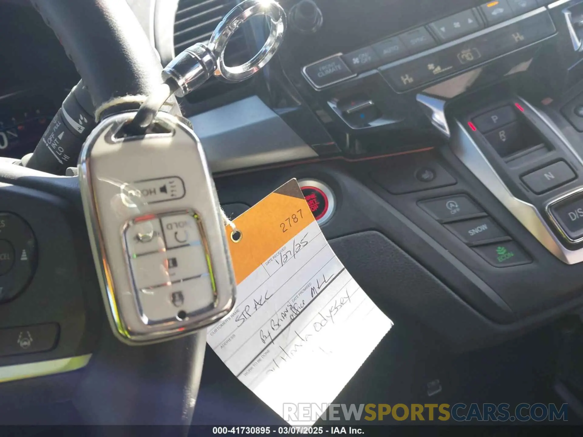 11 fotografías del automóvil dañado 5FNRL6H78RB005741 HONDA ODYSSEY 2024