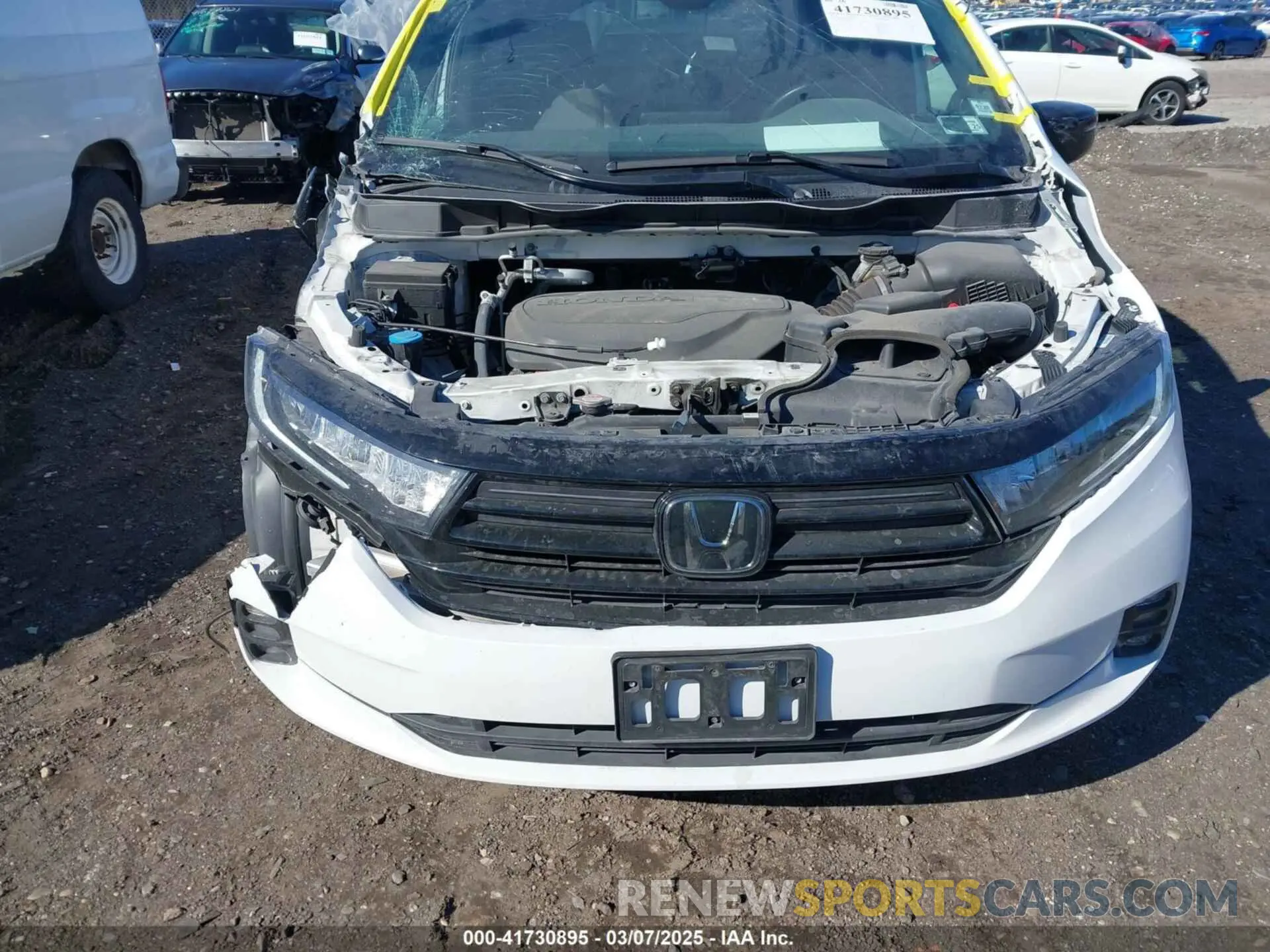 12 fotografías del automóvil dañado 5FNRL6H78RB005741 HONDA ODYSSEY 2024