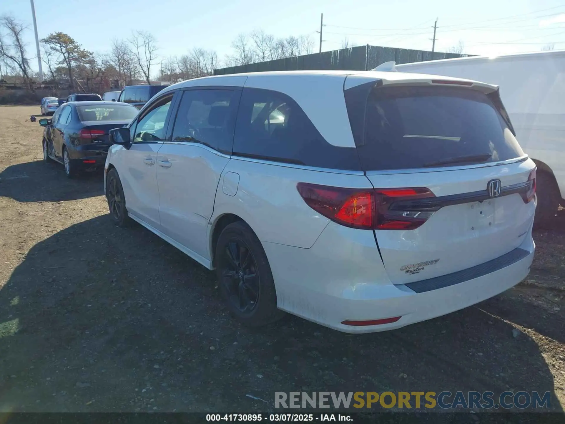 3 fotografías del automóvil dañado 5FNRL6H78RB005741 HONDA ODYSSEY 2024