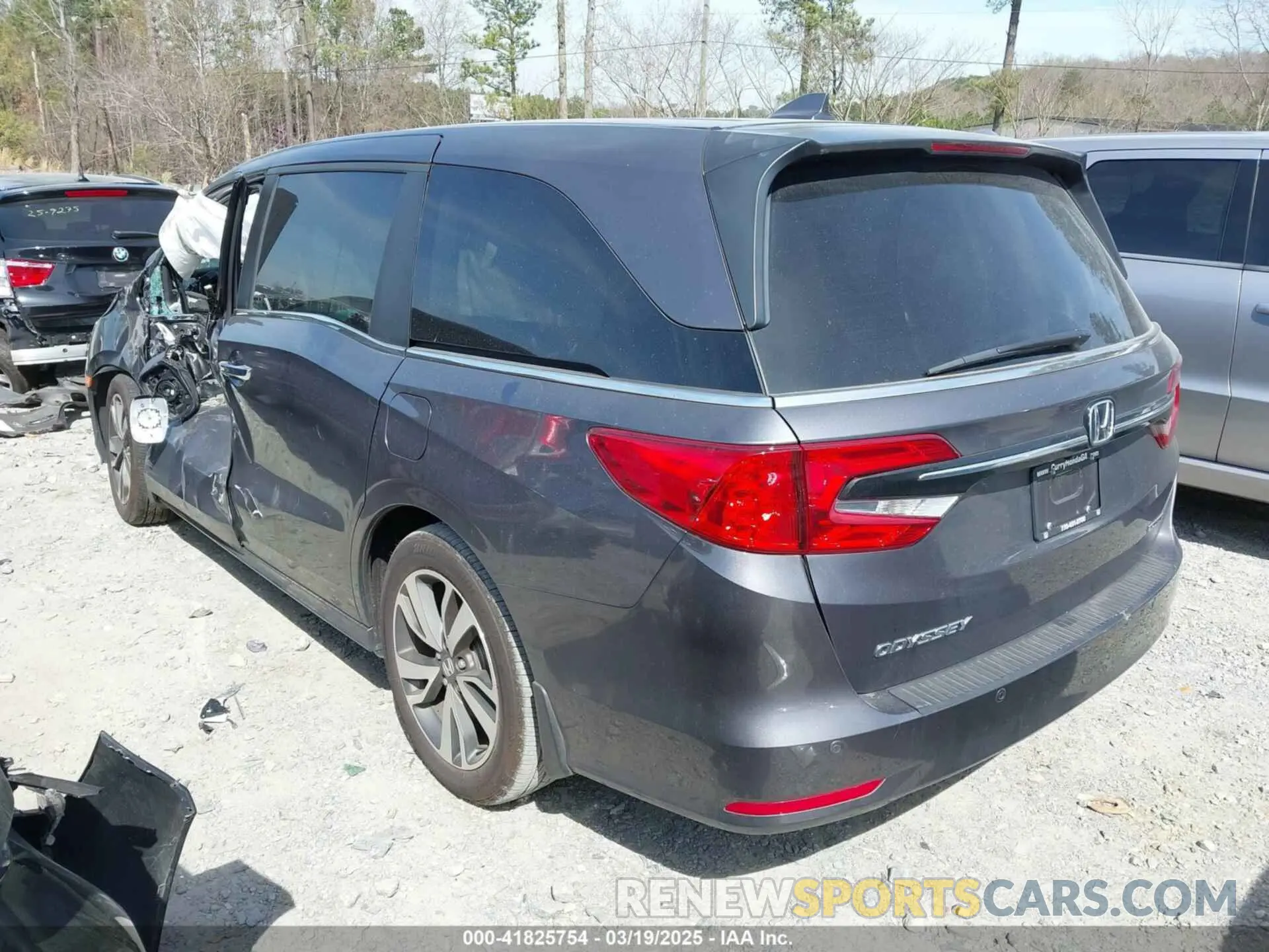 3 fotografías del automóvil dañado 5FNRL6H82RB031695 HONDA ODYSSEY 2024