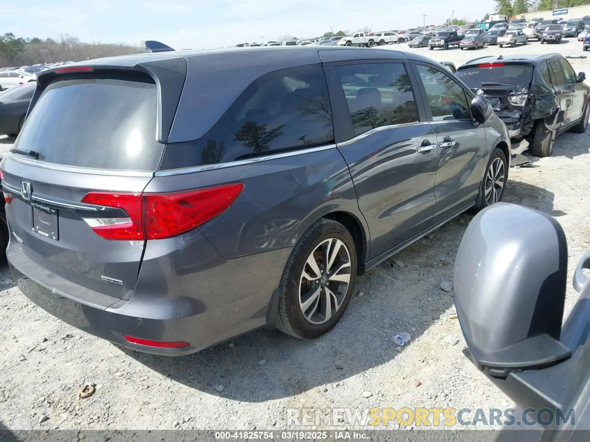 4 fotografías del automóvil dañado 5FNRL6H82RB031695 HONDA ODYSSEY 2024