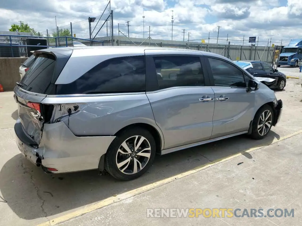 3 fotografías del automóvil dañado 5FNRL6H84RB030595 HONDA ODYSSEY 2024