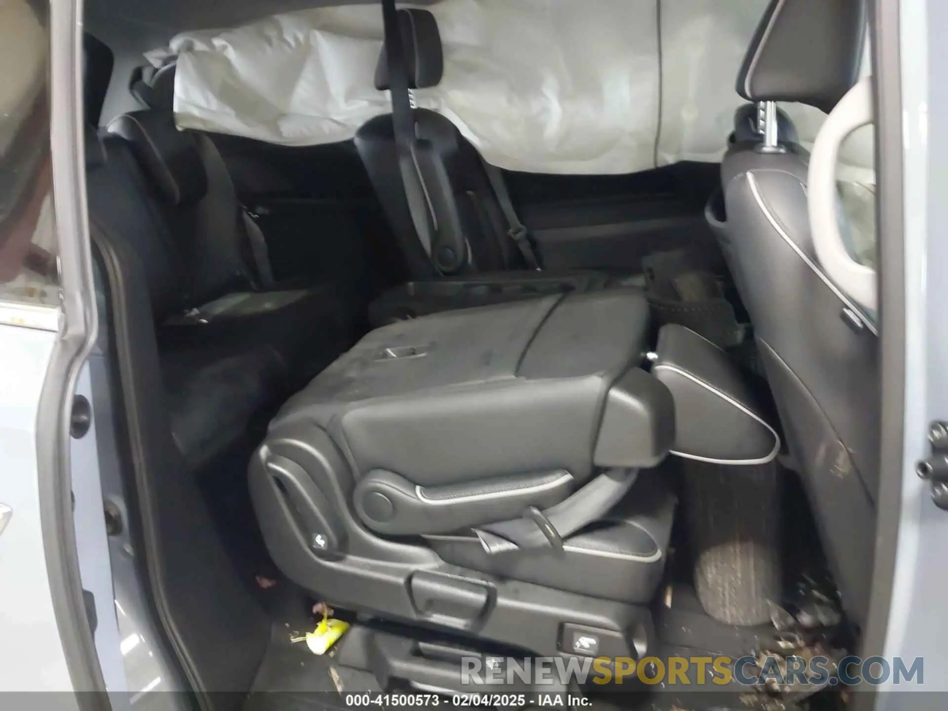 8 fotografías del automóvil dañado 5FNRL6H9XRB048821 HONDA ODYSSEY 2024