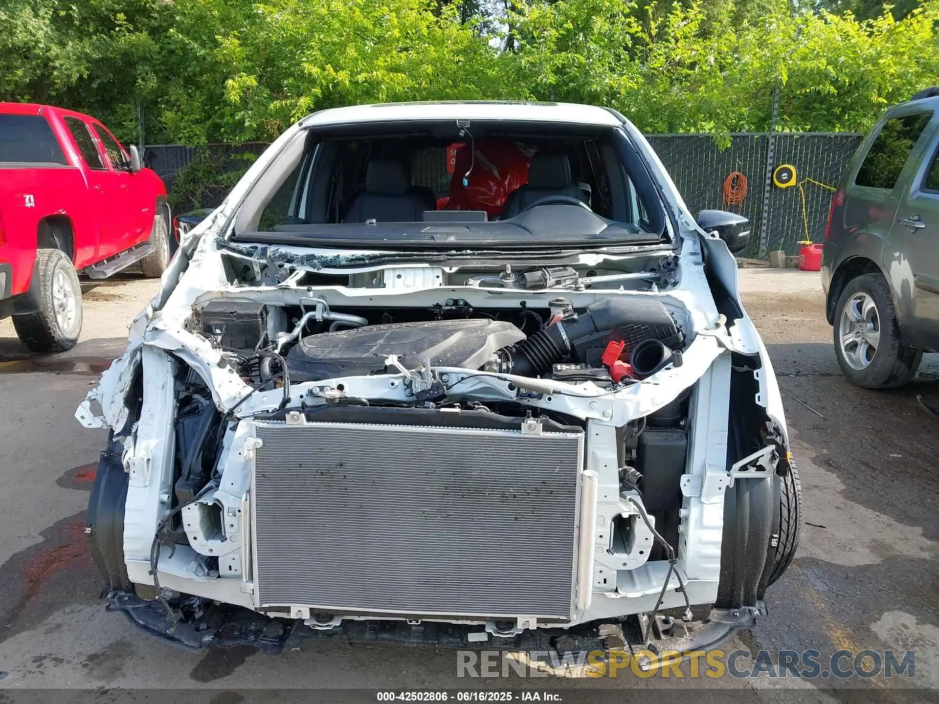 13 fotografías del automóvil dañado 5FNRL6H73SB040452 HONDA ODYSSEY 2025