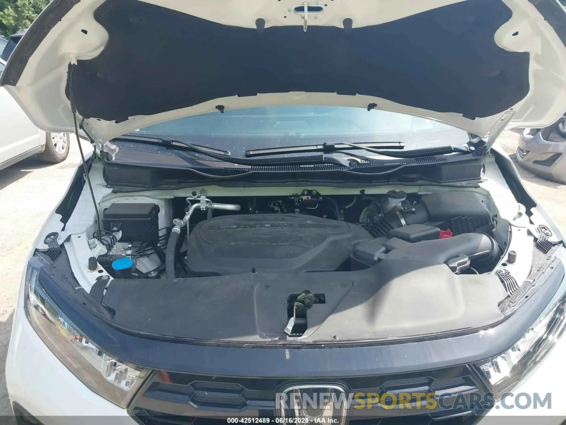 10 fotografías del automóvil dañado 5FNRL6H81SB026140 HONDA ODYSSEY 2025