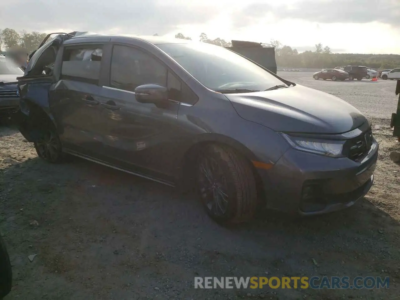 4 fotografías del automóvil dañado 5FNRL6H82SB008424 HONDA ODYSSEY 2025