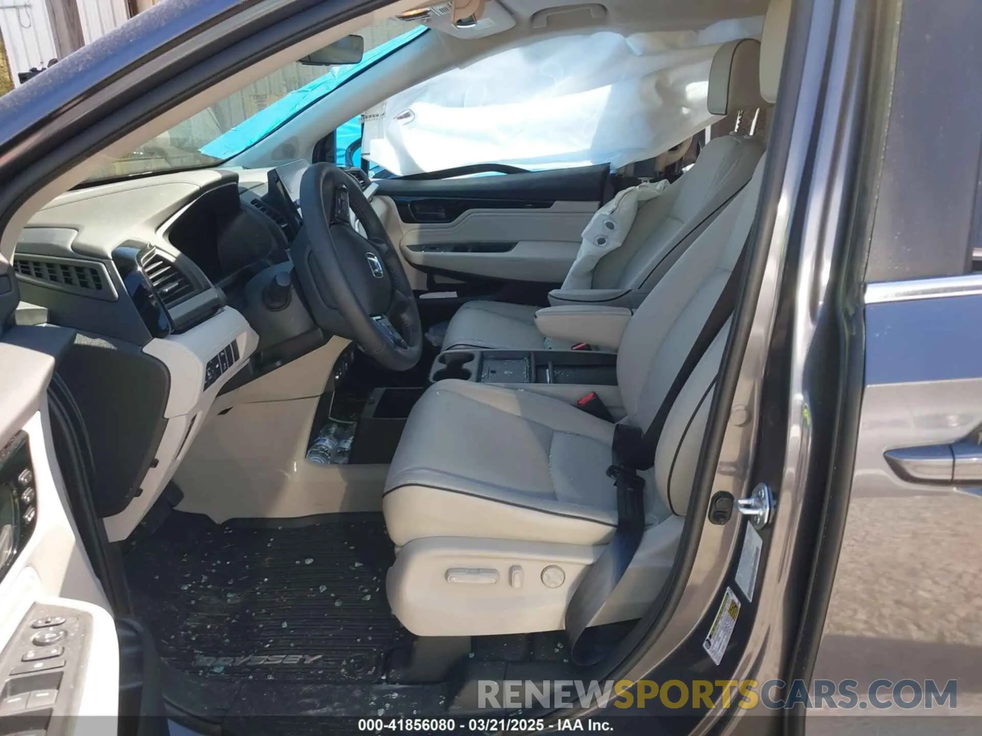 5 fotografías del automóvil dañado 5FNRL6H84SB028769 HONDA ODYSSEY 2025