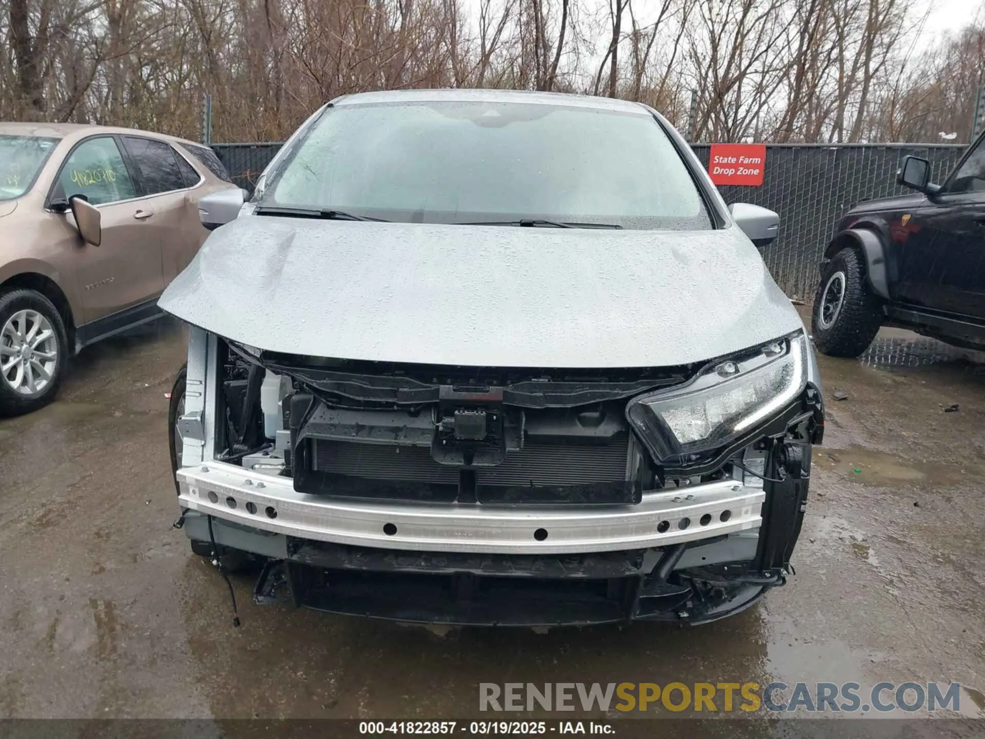 13 fotografías del automóvil dañado 5FNRL6H85SB028084 HONDA ODYSSEY 2025