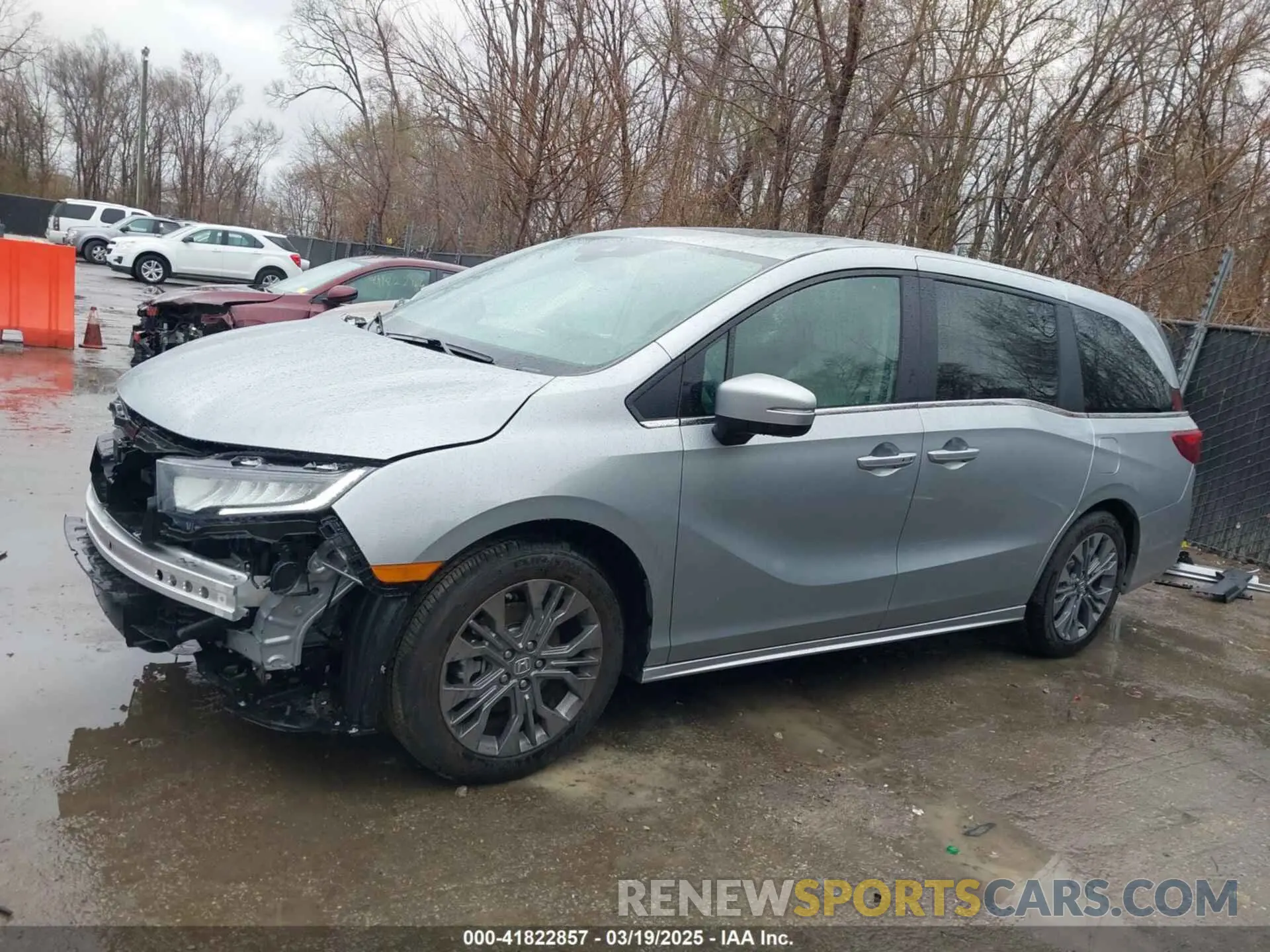 15 fotografías del automóvil dañado 5FNRL6H85SB028084 HONDA ODYSSEY 2025