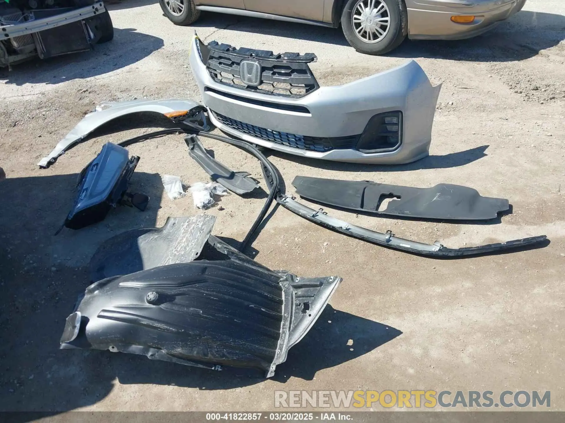 18 fotografías del automóvil dañado 5FNRL6H85SB028084 HONDA ODYSSEY 2025