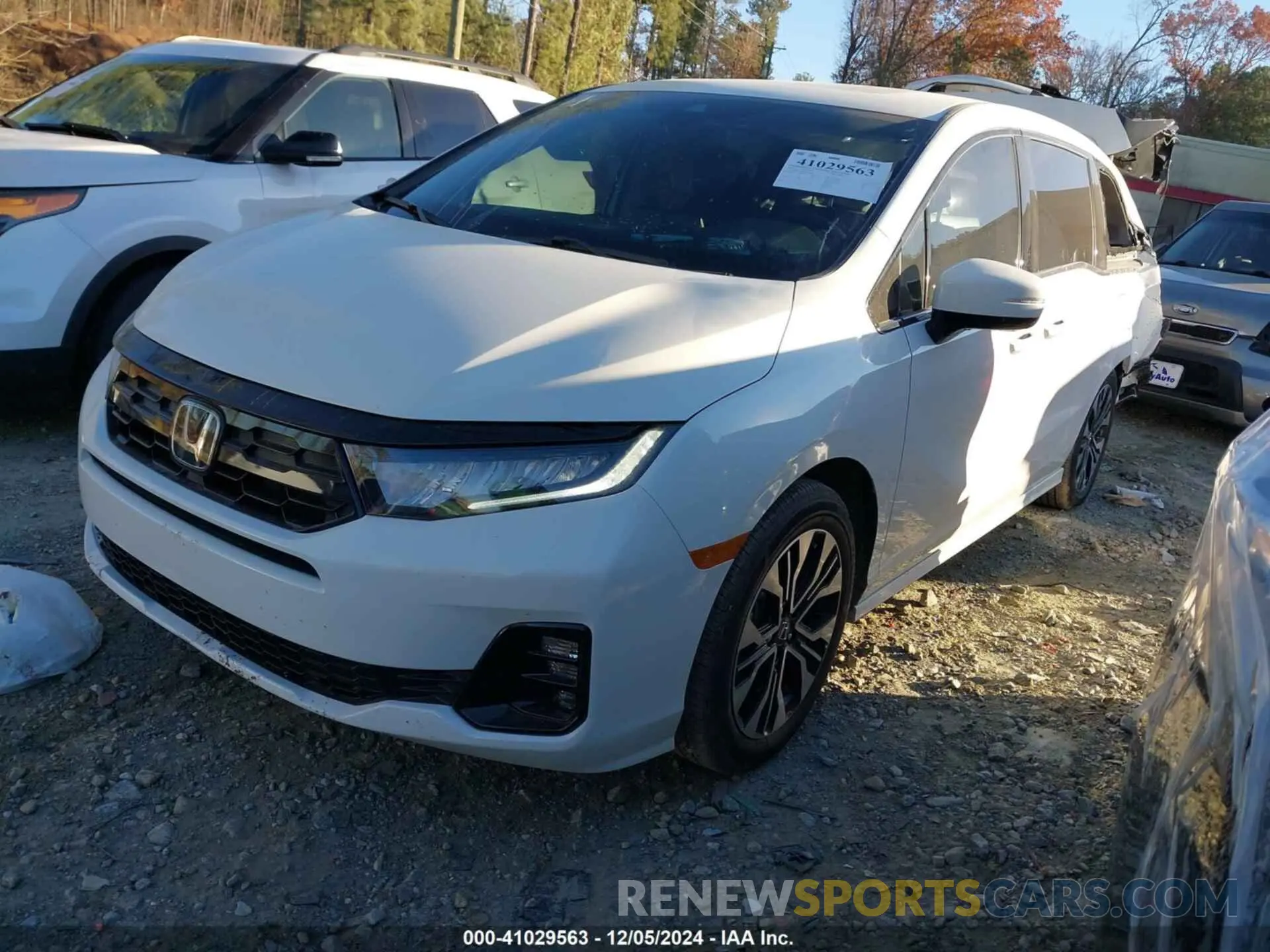 2 fotografías del automóvil dañado 5FNRL6H93SB001460 HONDA ODYSSEY 2025