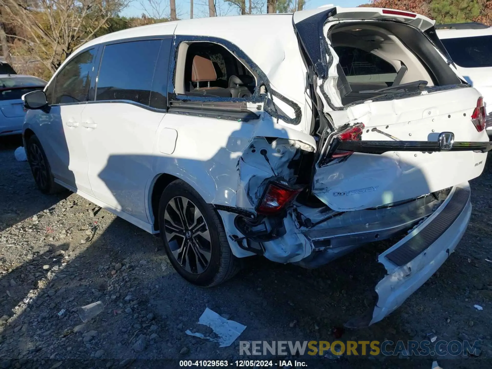 3 fotografías del automóvil dañado 5FNRL6H93SB001460 HONDA ODYSSEY 2025