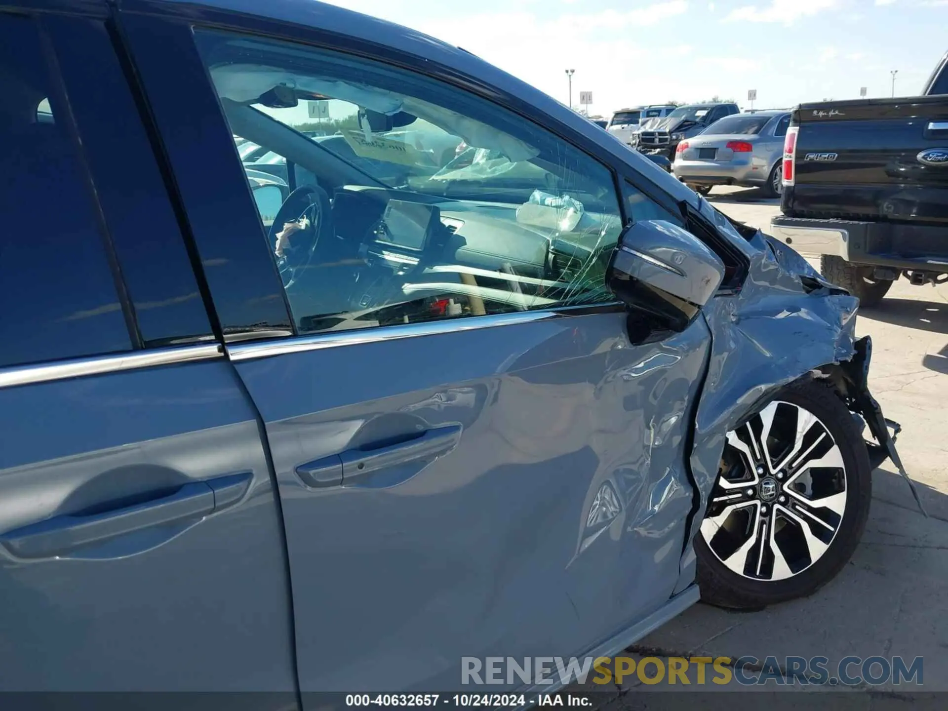 16 fotografías del automóvil dañado 5FNRL6H93SB006304 HONDA ODYSSEY 2025