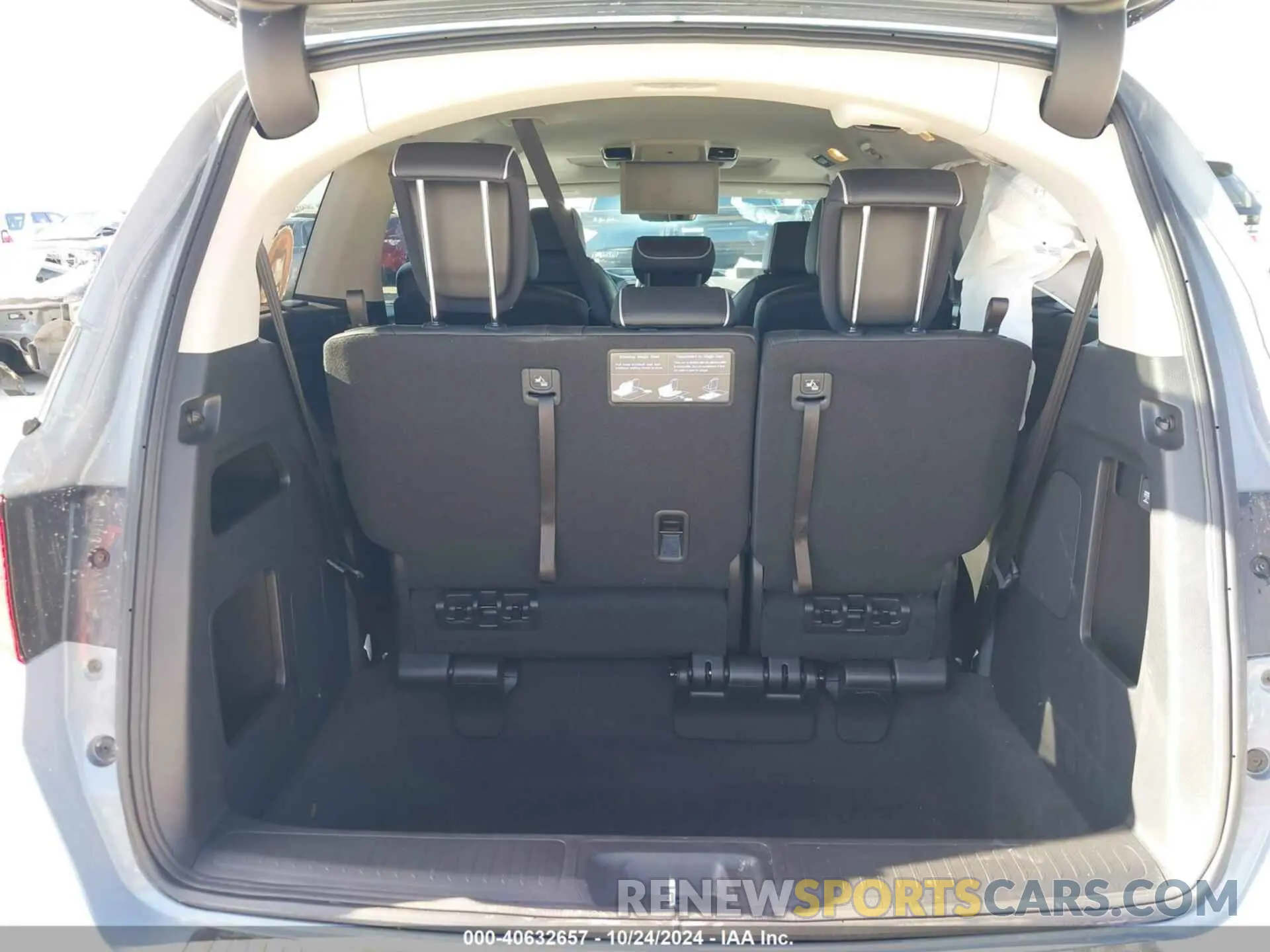 8 fotografías del automóvil dañado 5FNRL6H93SB006304 HONDA ODYSSEY 2025