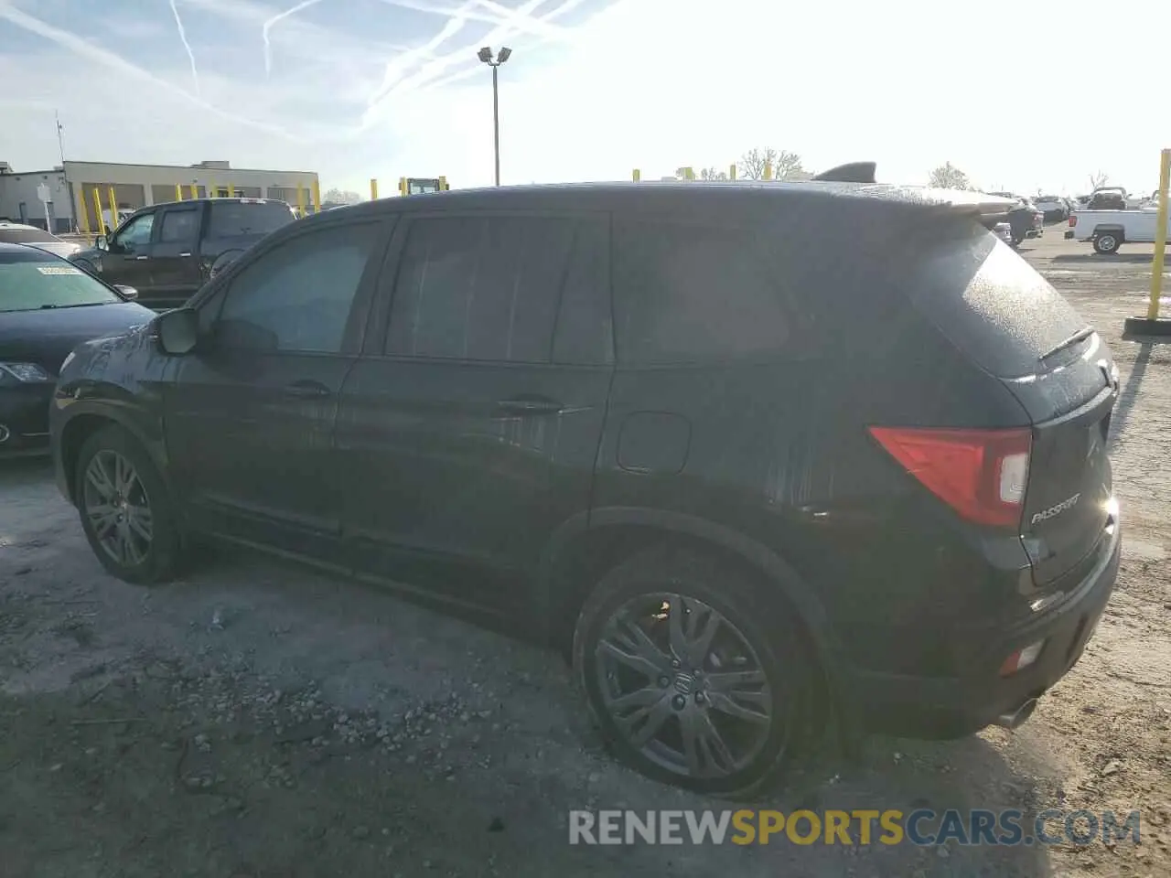 2 fotografías del automóvil dañado 5FNYF7H56KB003404 HONDA PASSPORT 2019