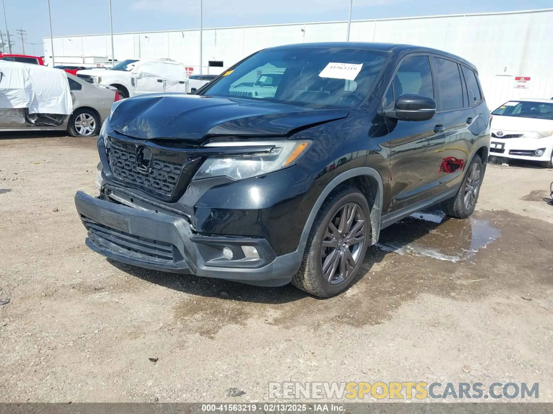 2 fotografías del automóvil dañado 5FNYF7H59KB003011 HONDA PASSPORT 2019