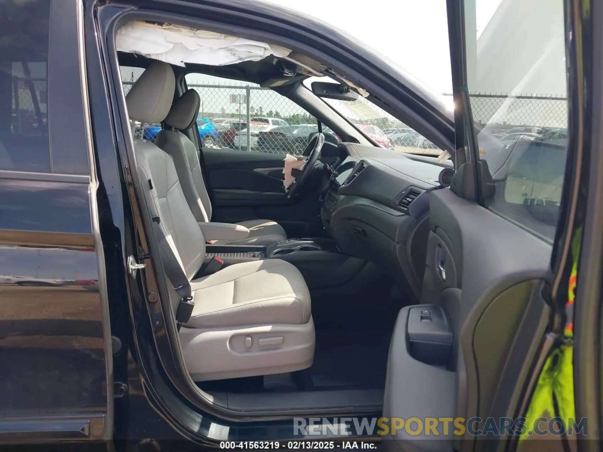 5 fotografías del automóvil dañado 5FNYF7H59KB003011 HONDA PASSPORT 2019