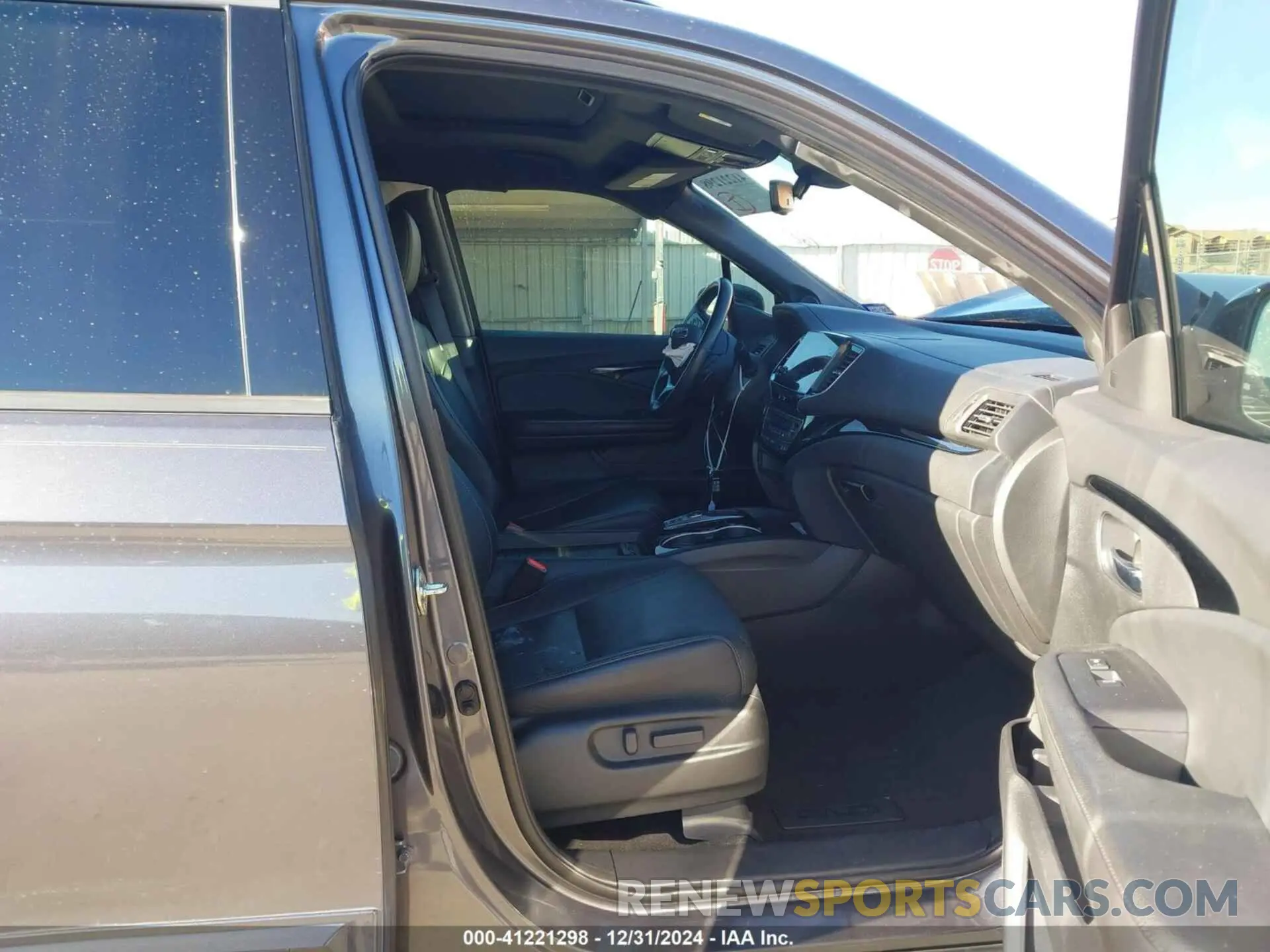 5 fotografías del automóvil dañado 5FNYF8H07KB015720 HONDA PASSPORT 2019
