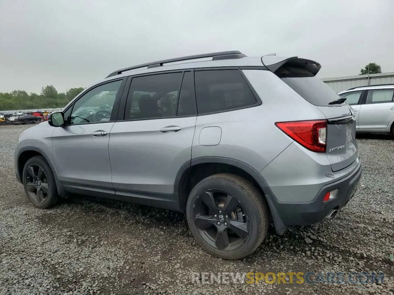 2 fotografías del automóvil dañado 5FNYF8H07KB030315 HONDA PASSPORT 2019
