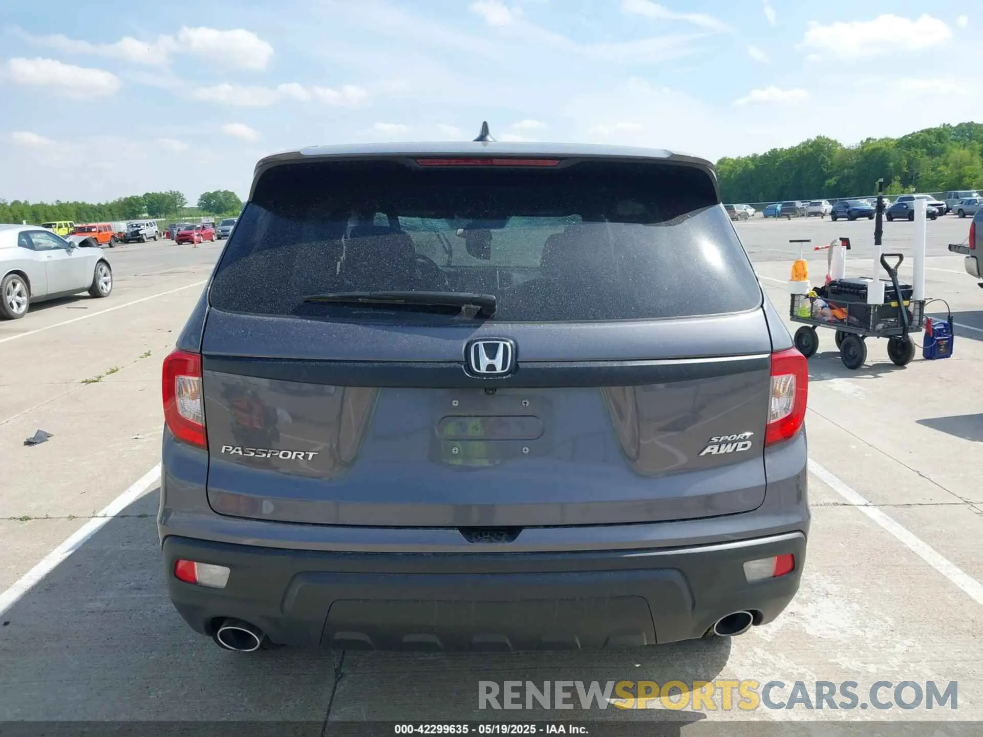 15 fotografías del automóvil dañado 5FNYF8H27KB002001 HONDA PASSPORT 2019