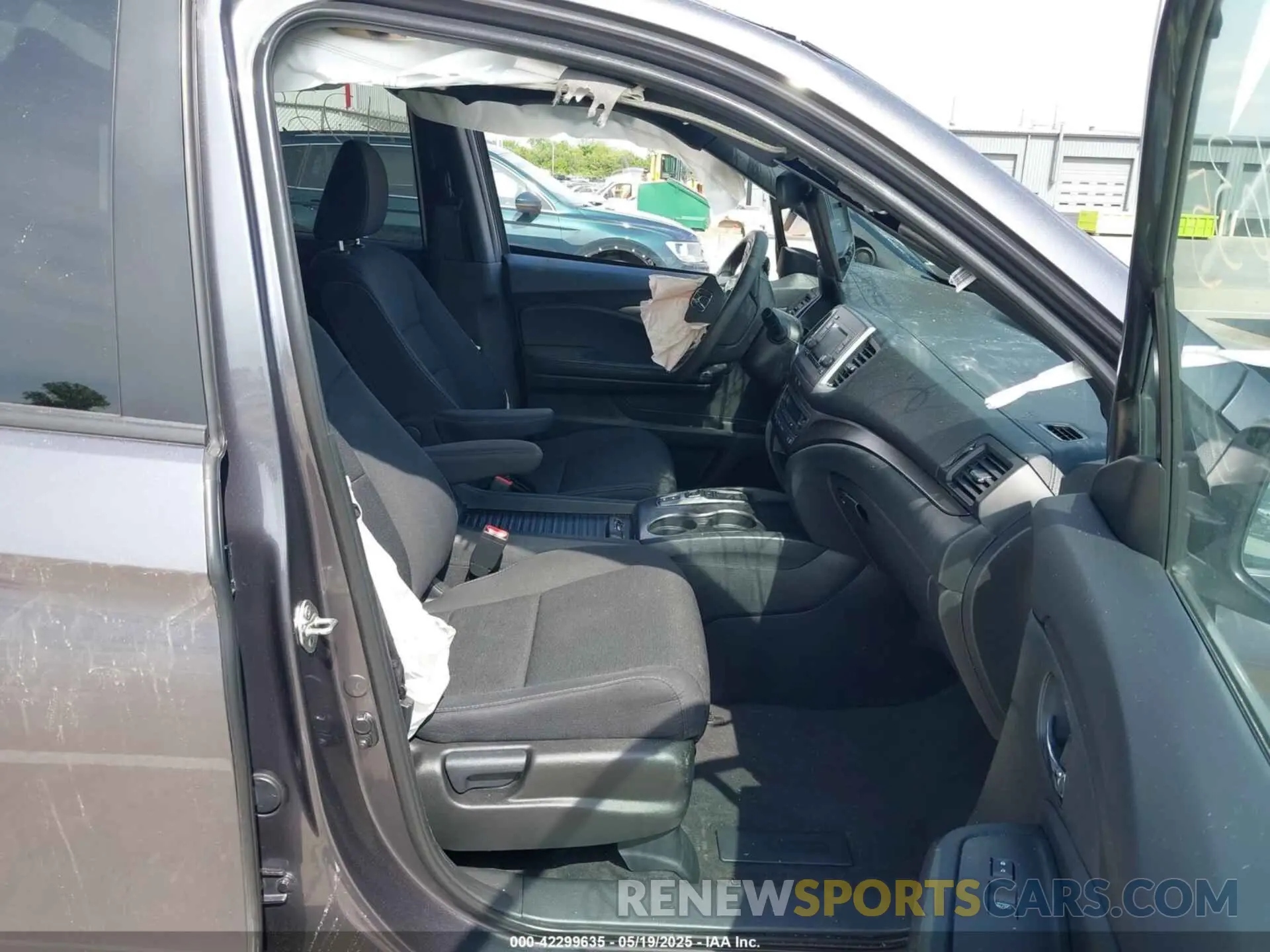 5 fotografías del automóvil dañado 5FNYF8H27KB002001 HONDA PASSPORT 2019