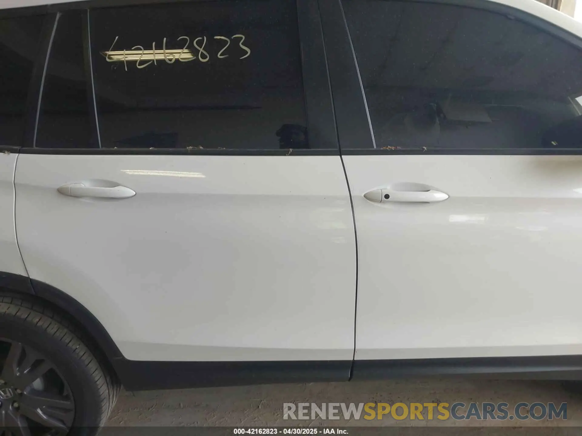 13 fotografías del automóvil dañado 5FNYF8H51KB028703 HONDA PASSPORT 2019