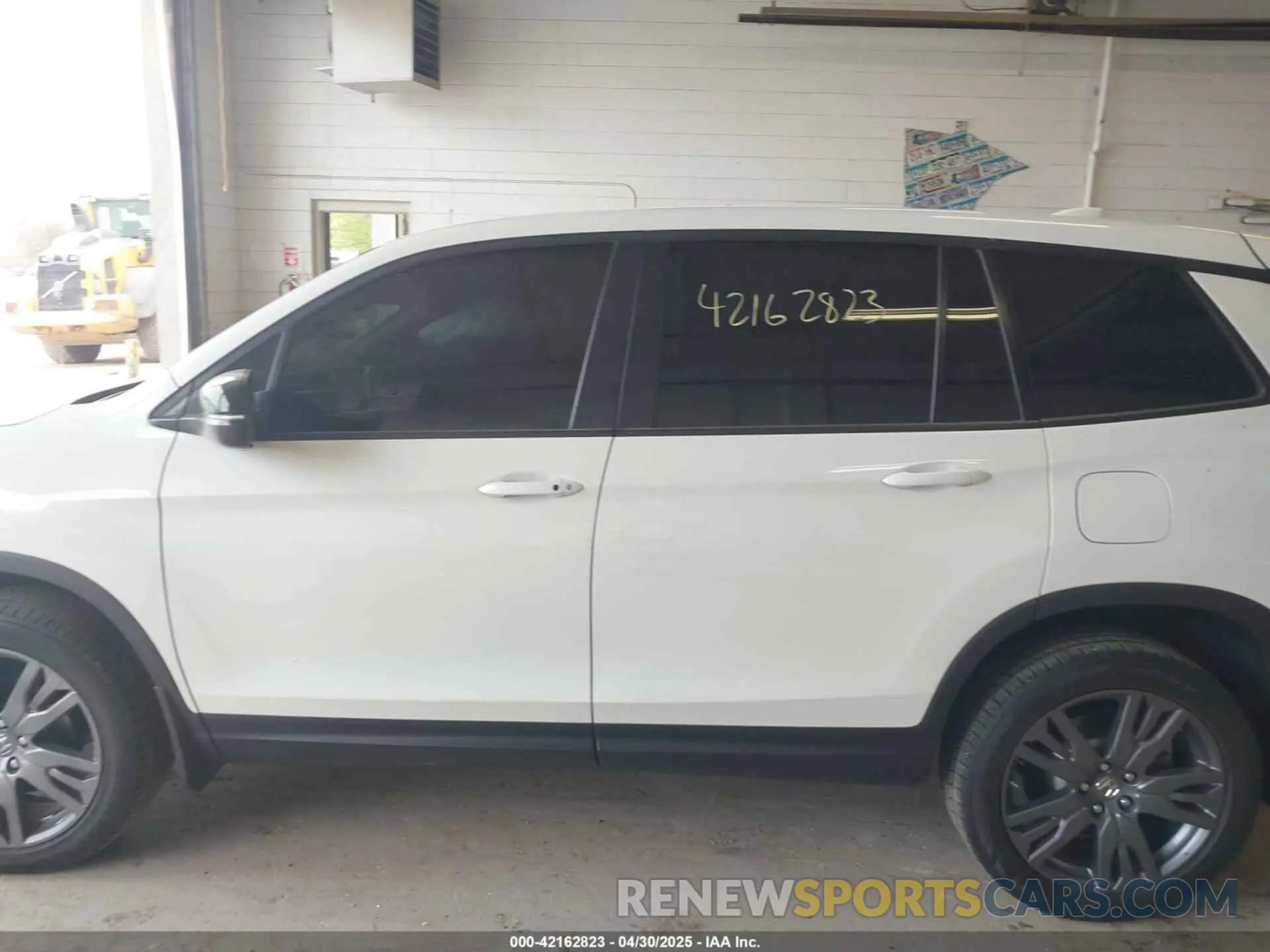 14 fotografías del automóvil dañado 5FNYF8H51KB028703 HONDA PASSPORT 2019