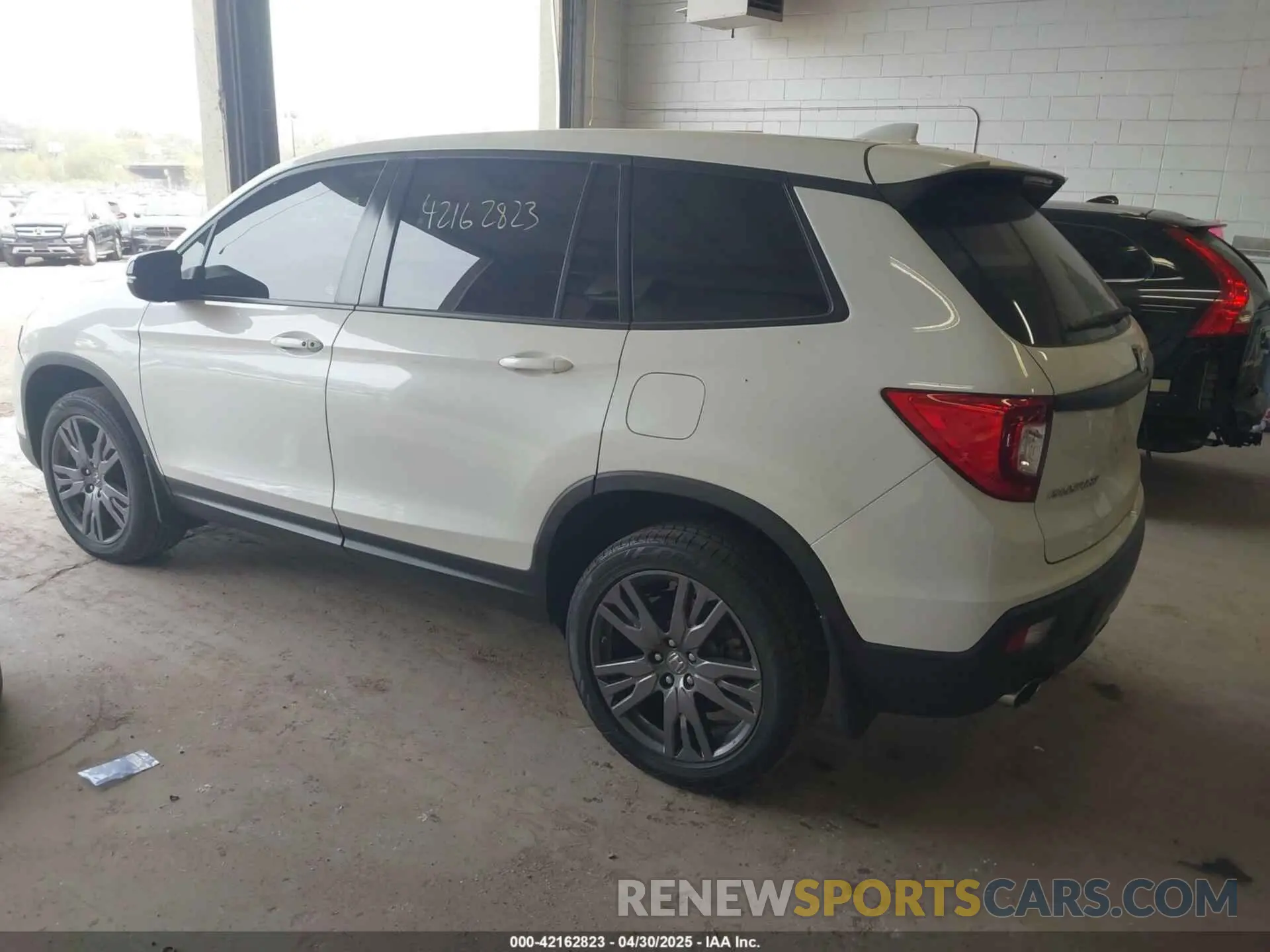 3 fotografías del automóvil dañado 5FNYF8H51KB028703 HONDA PASSPORT 2019