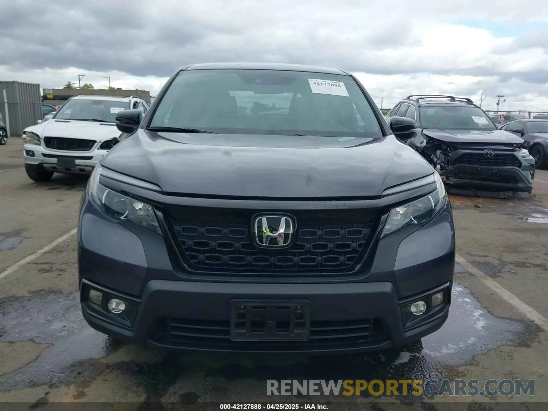 12 fotografías del automóvil dañado 5FNYF7H57LB000657 HONDA PASSPORT 2020