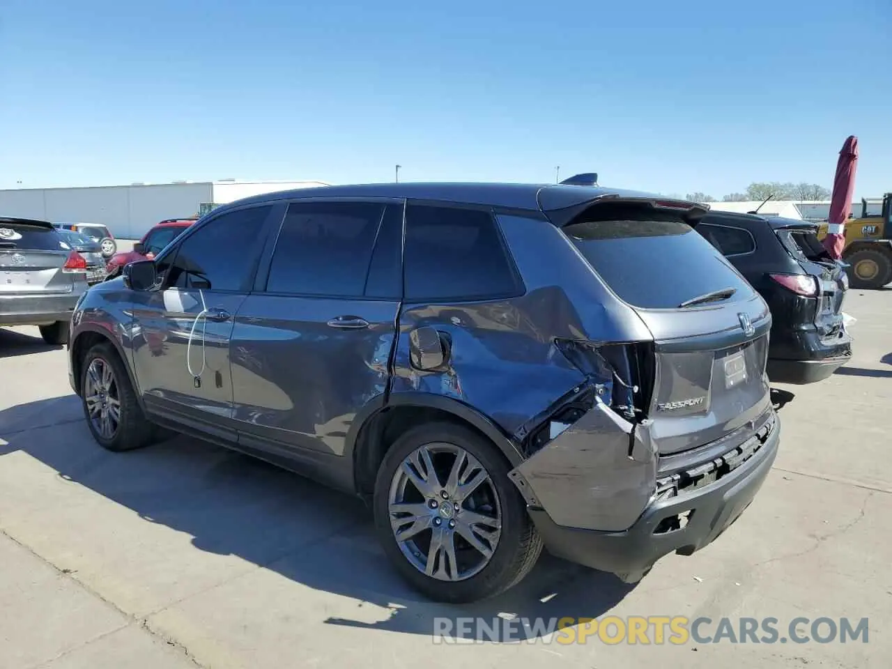 2 fotografías del automóvil dañado 5FNYF7H57LB001582 HONDA PASSPORT 2020