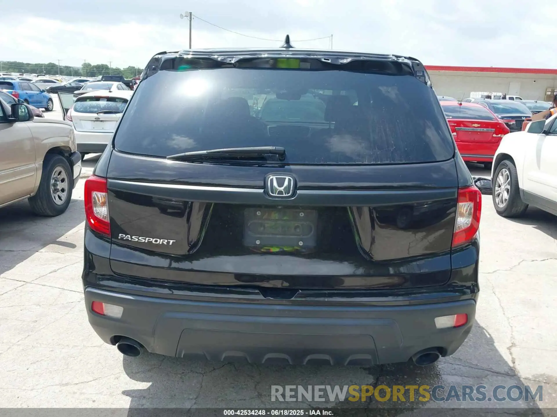 16 fotografías del automóvil dañado 5FNYF7H57LB005700 HONDA PASSPORT 2020