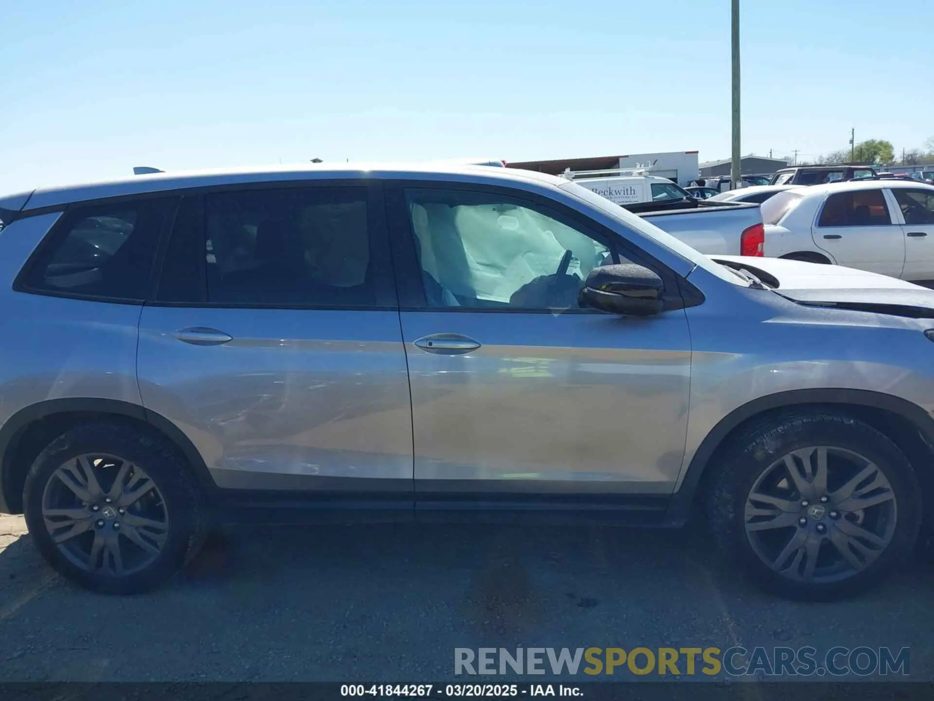 13 fotografías del automóvil dañado 5FNYF7H58LB000022 HONDA PASSPORT 2020