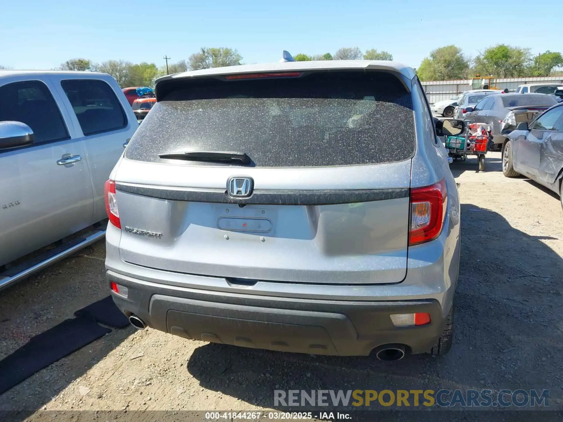 16 fotografías del automóvil dañado 5FNYF7H58LB000022 HONDA PASSPORT 2020