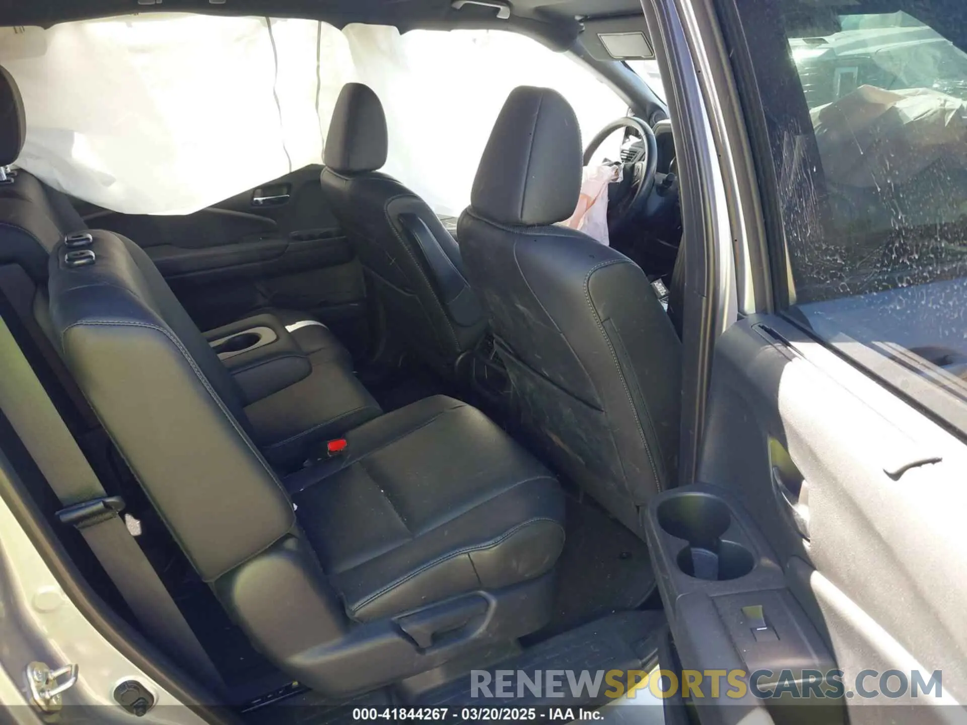 8 fotografías del automóvil dañado 5FNYF7H58LB000022 HONDA PASSPORT 2020