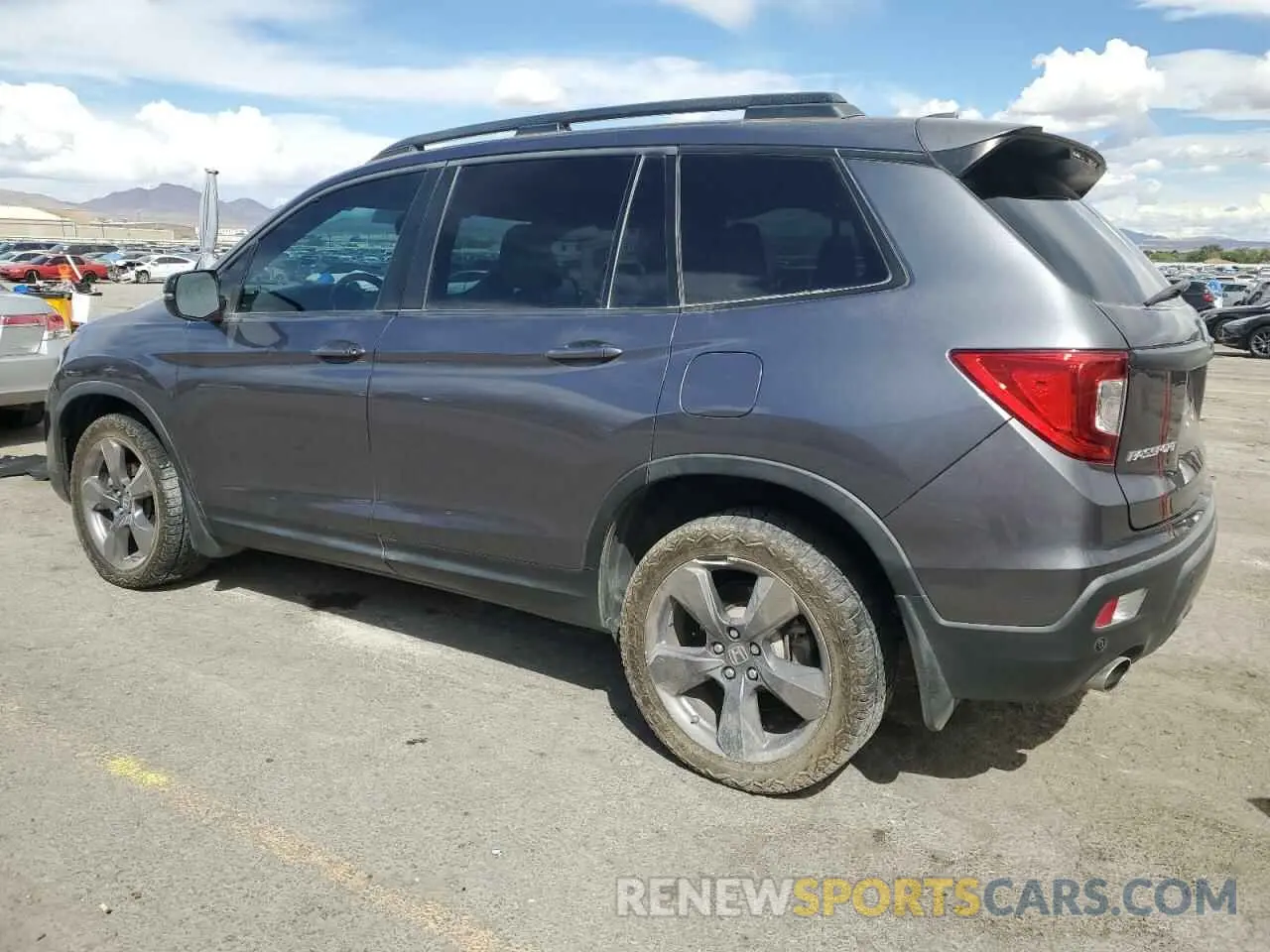 2 fotografías del automóvil dañado 5FNYF8H9XLB007336 HONDA PASSPORT 2020