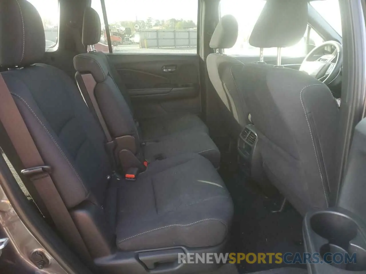 11 fotografías del automóvil dañado 5FNYF7H24MB014703 HONDA PASSPORT 2021