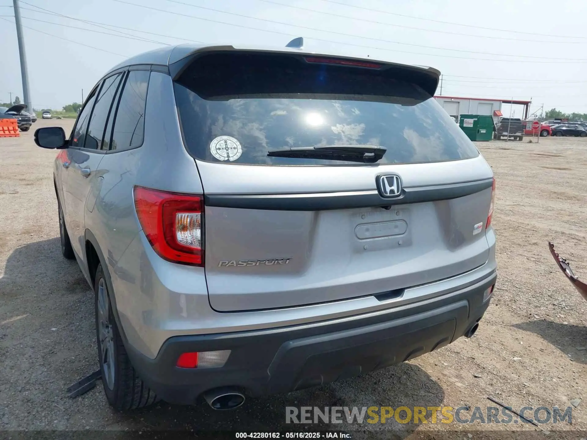 3 fotografías del automóvil dañado 5FNYF7H59MB007174 HONDA PASSPORT 2021