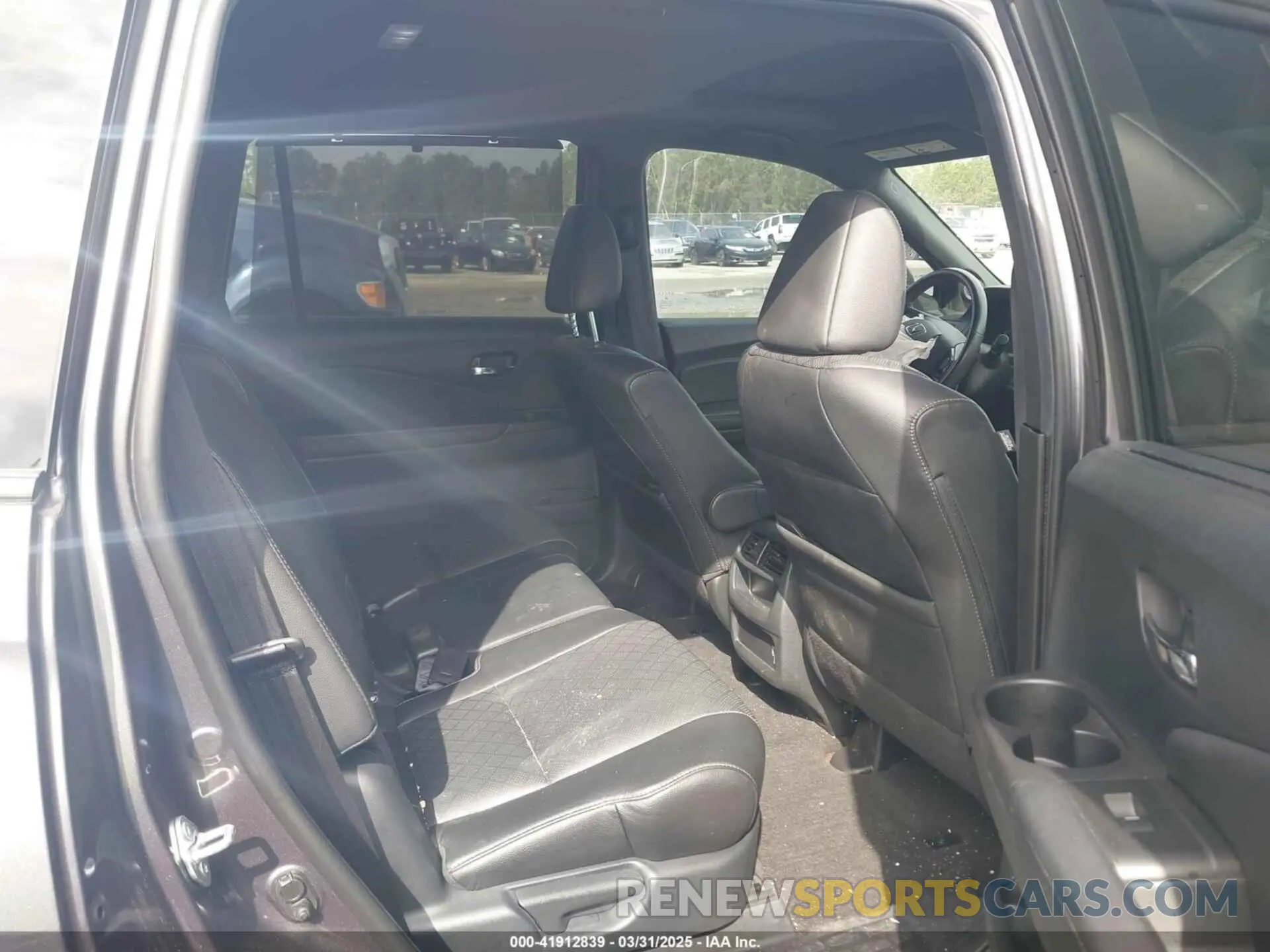 8 fotografías del automóvil dañado 5FNYF7H5XMB015350 HONDA PASSPORT 2021