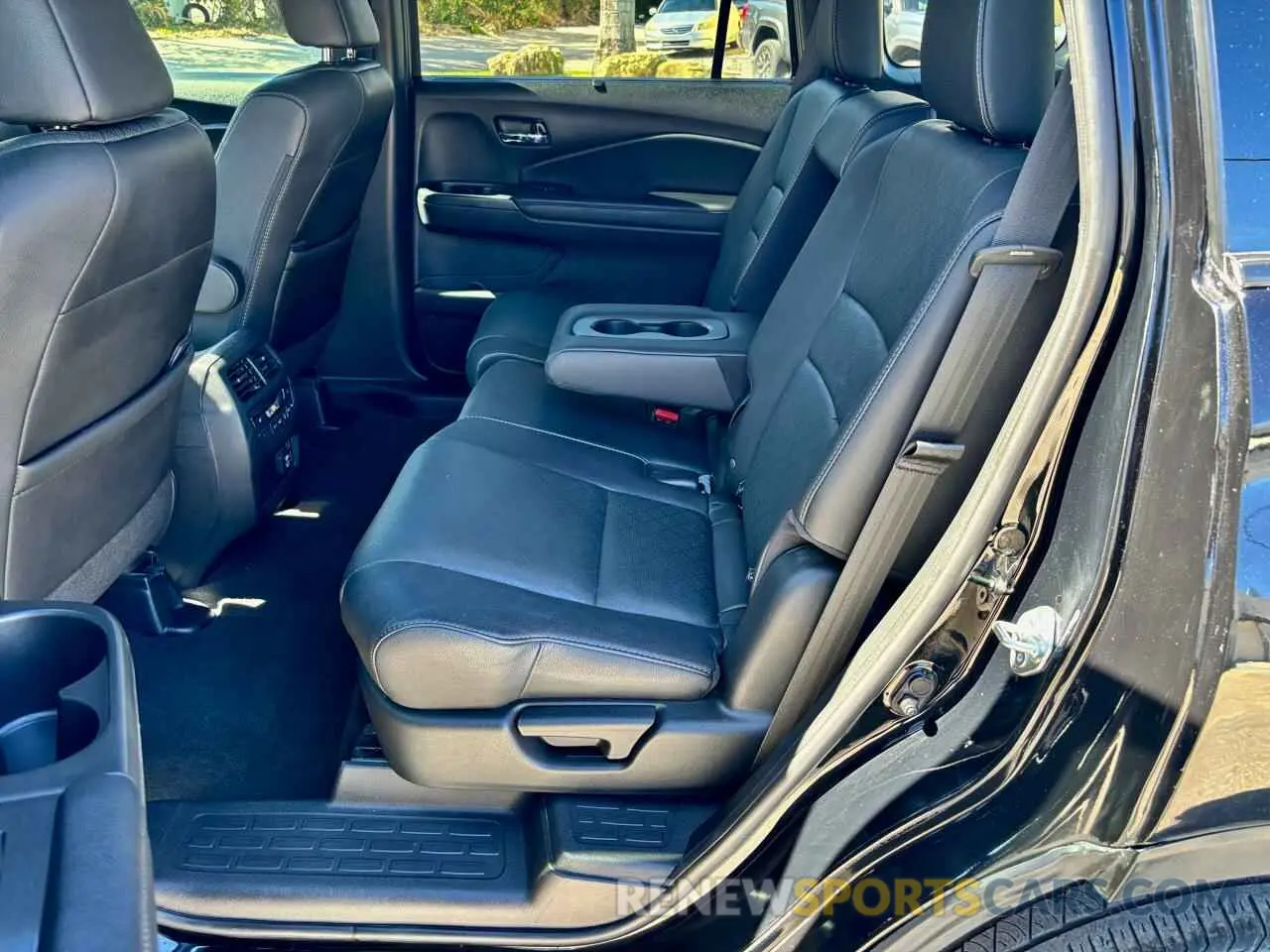 6 fotografías del automóvil dañado 5FNYF8H01MB013559 HONDA PASSPORT 2021
