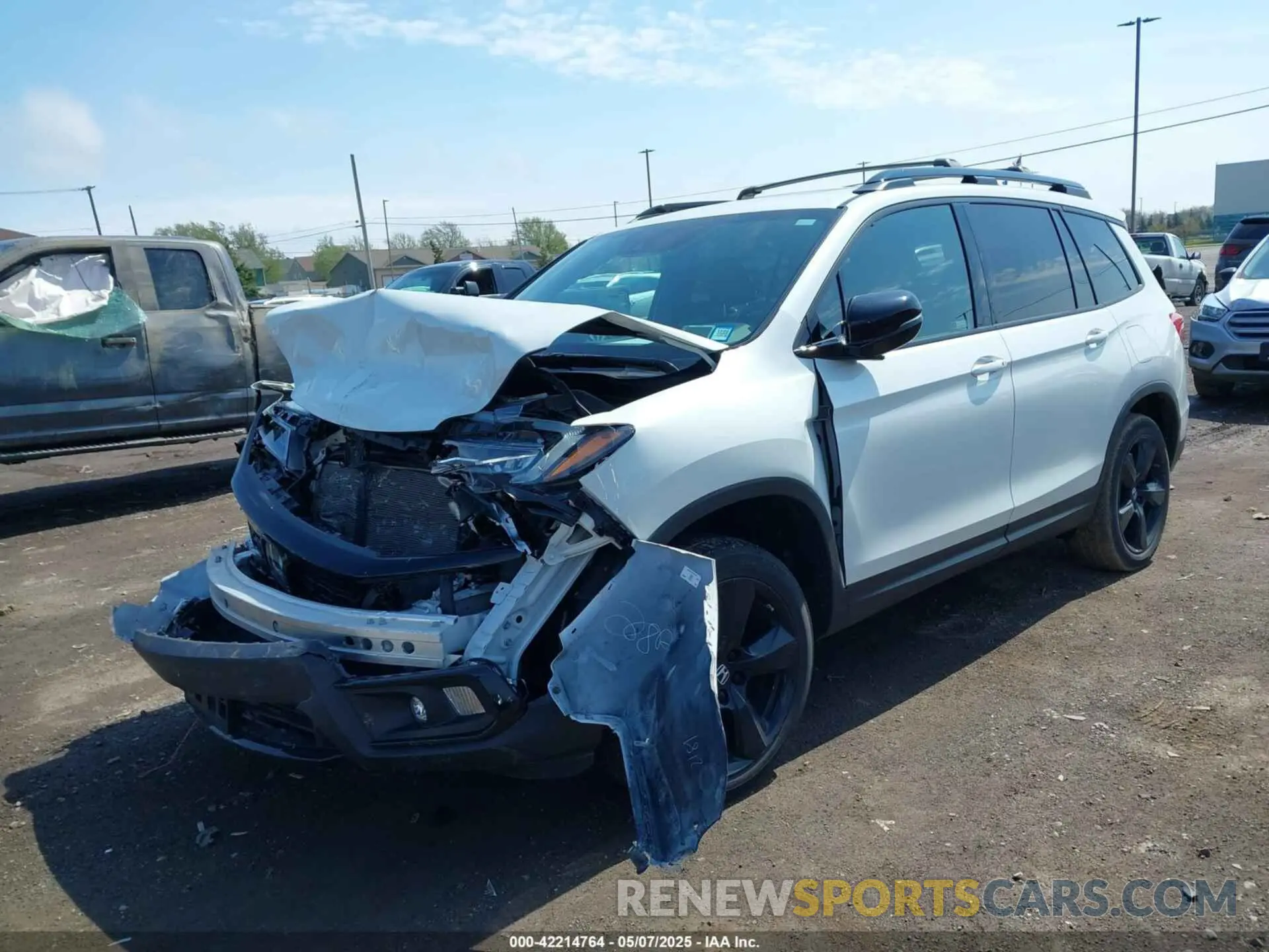 2 fotografías del automóvil dañado 5FNYF8H08MB028138 HONDA PASSPORT 2021