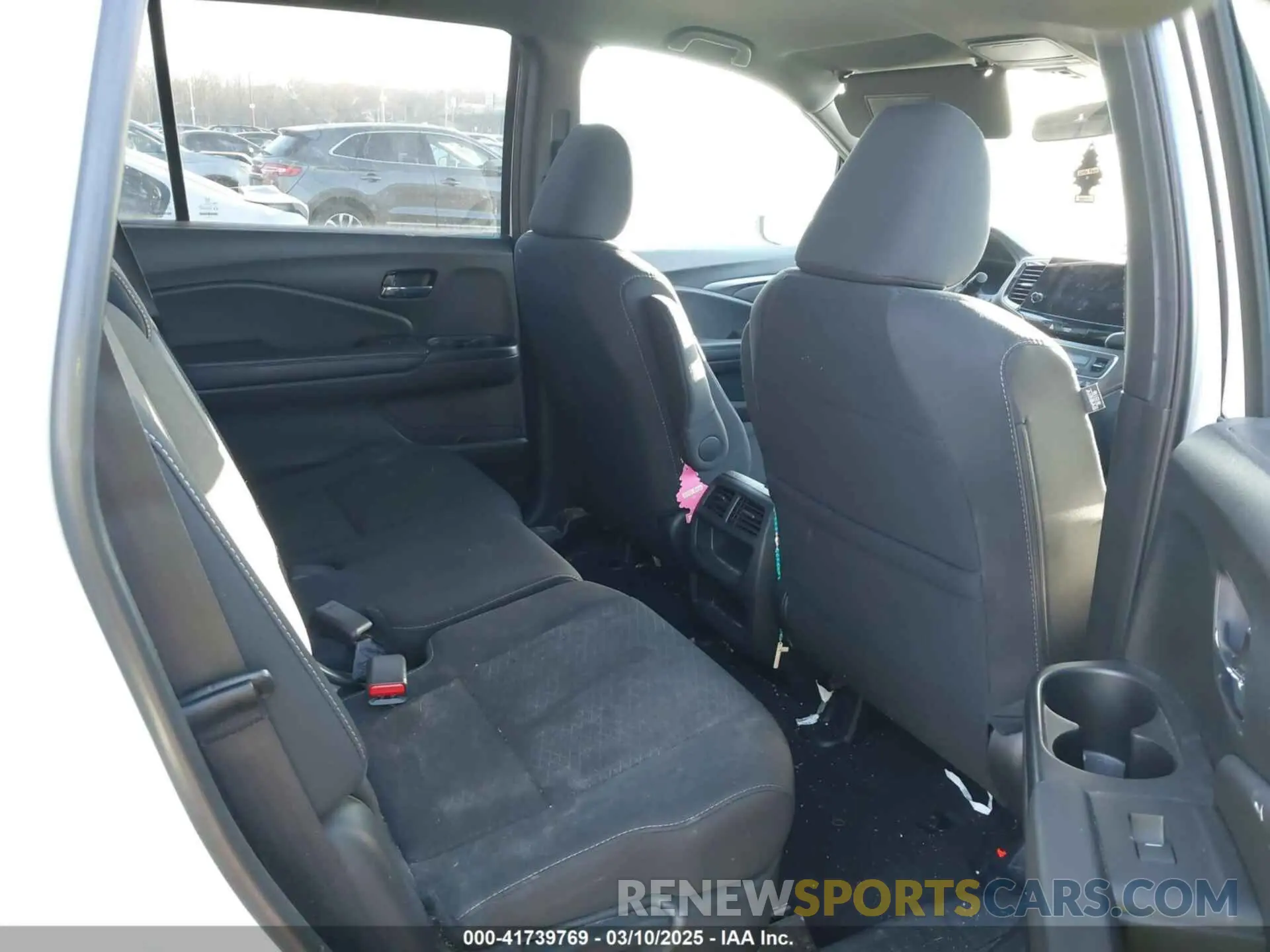 8 fotografías del automóvil dañado 5FNYF8H21MB031674 HONDA PASSPORT 2021